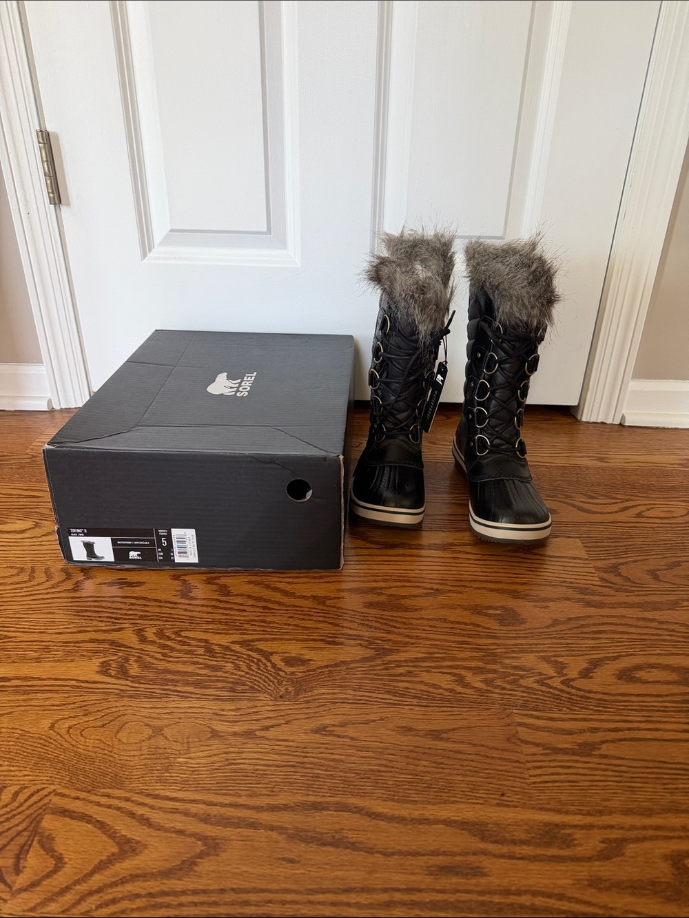 Sorel Black Winter Lace-Up Boots with Faux Fur Trim